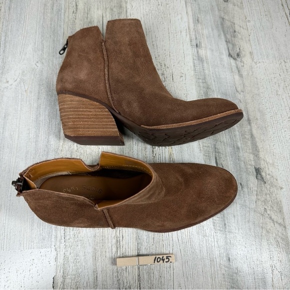 New Kork-Ease Chandra Suede Leather Bootie #1045 - Picture 11 of 11
